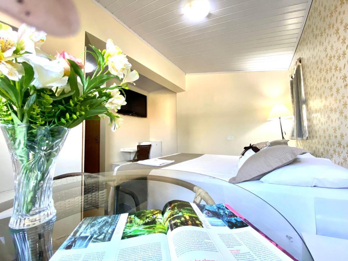 Queiroz Palace Hotel Siqueira Campos ภายนอก รูปภาพ