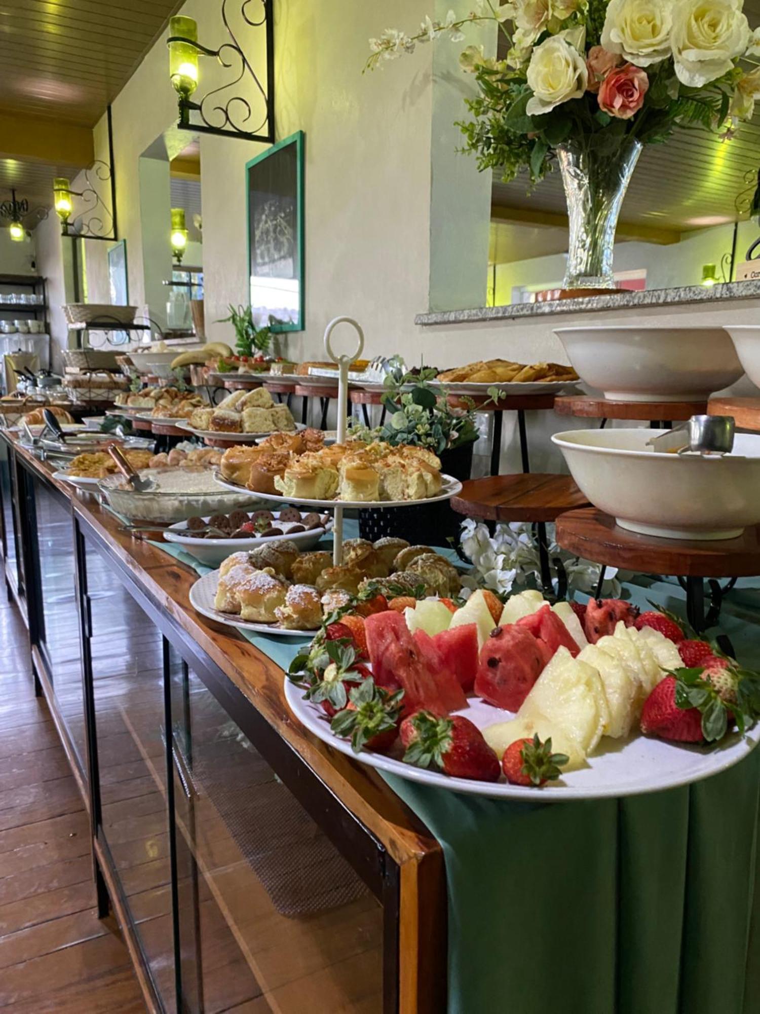 Queiroz Palace Hotel Siqueira Campos ภายนอก รูปภาพ