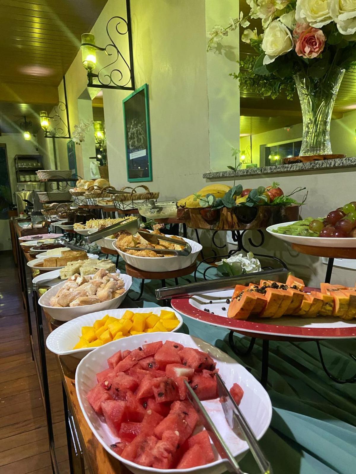 Queiroz Palace Hotel Siqueira Campos ภายนอก รูปภาพ